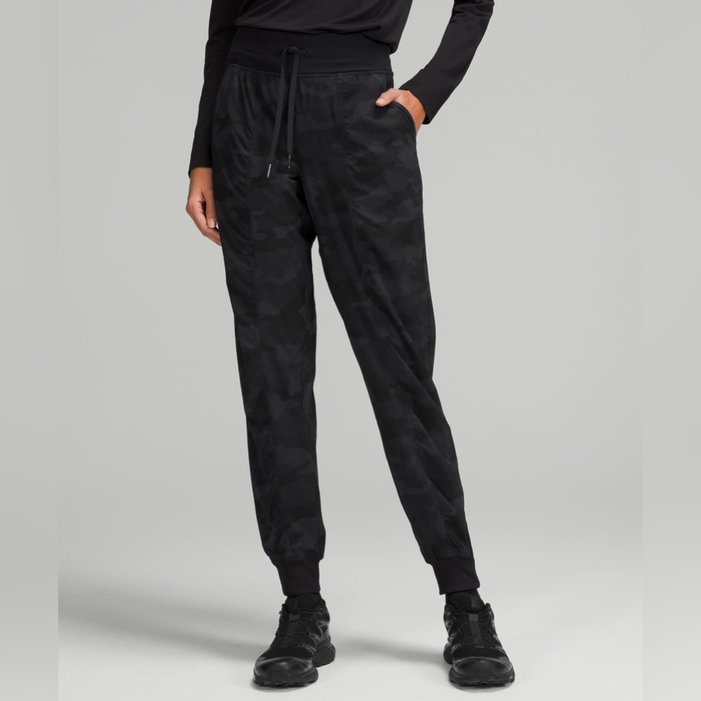 Lululemon High Rise Jogger Full Length Pants Heritage 365 Camo Deep Coal black 2